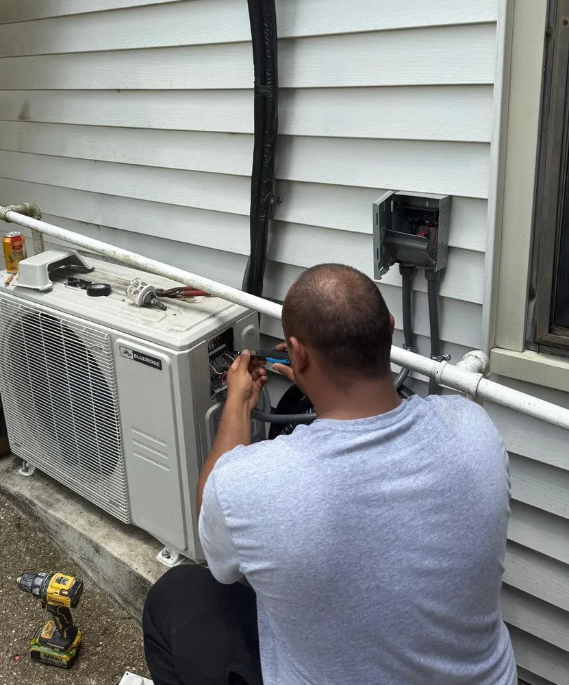 Slide of Carlos Rivas