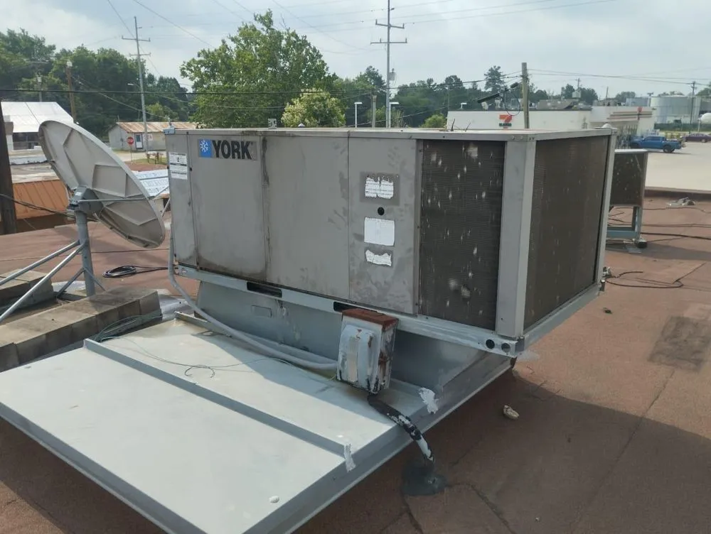 Slide of Carlos Rivas