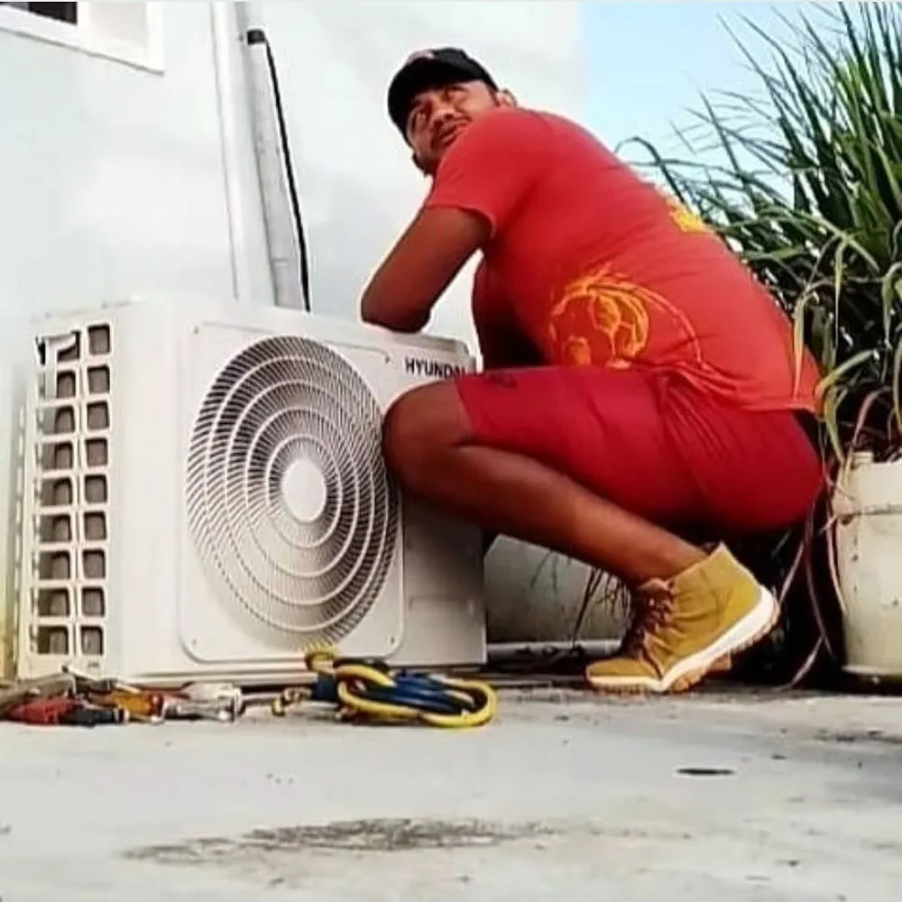 Slide of Carlos Rivas