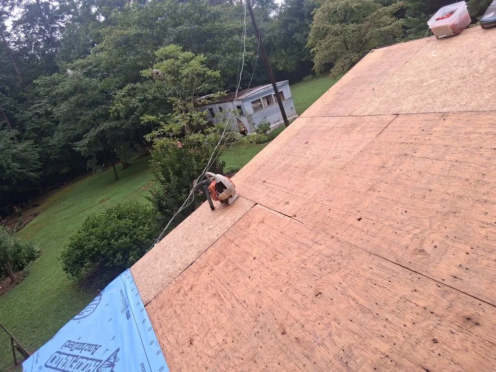 Slide of Carolina Roofing And More