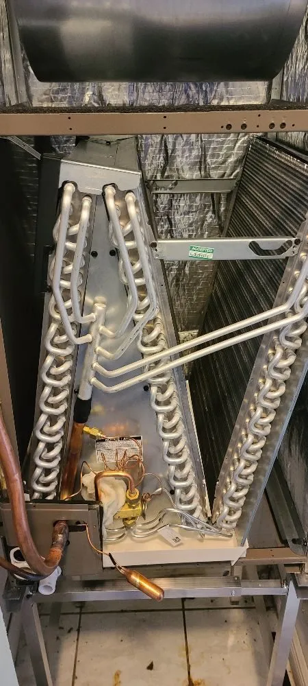 Slide of Carvajal A/C Mechanical