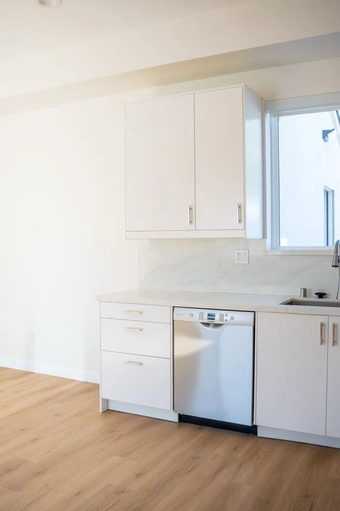 Slide of Cascade Construction Group Company