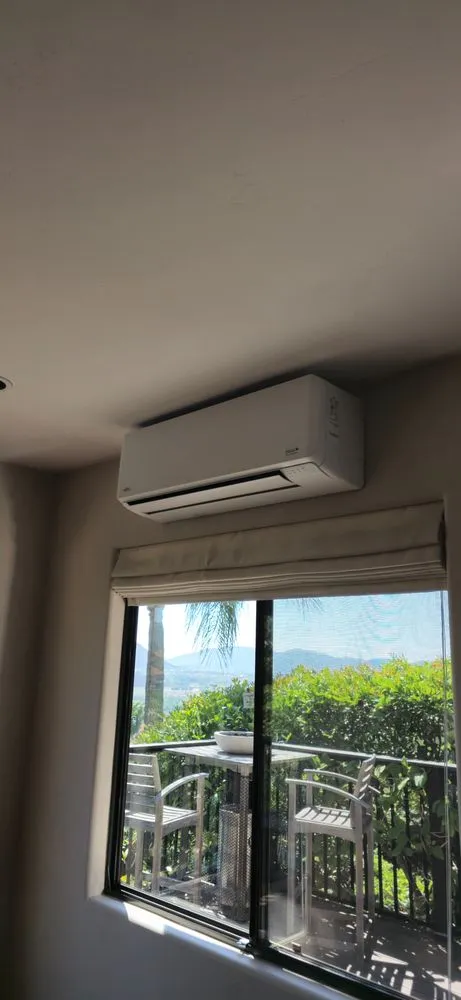 Slide of Caspian Air