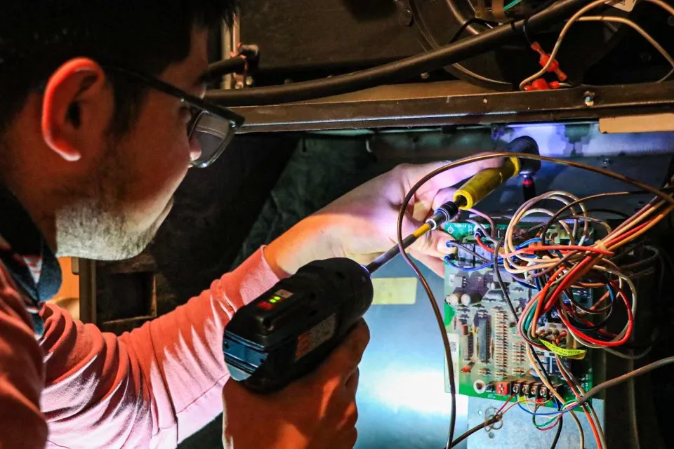 Slide of Castillo HVAC Services