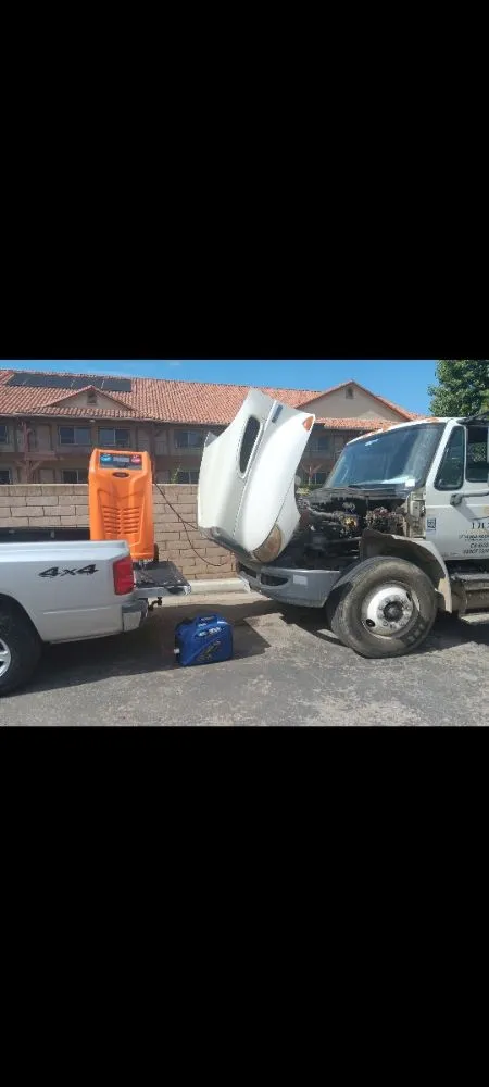 Slide of Castro Body Shop and AC Recharge