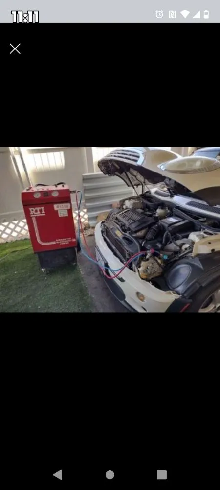 Slide of Castro Body Shop and AC Recharge