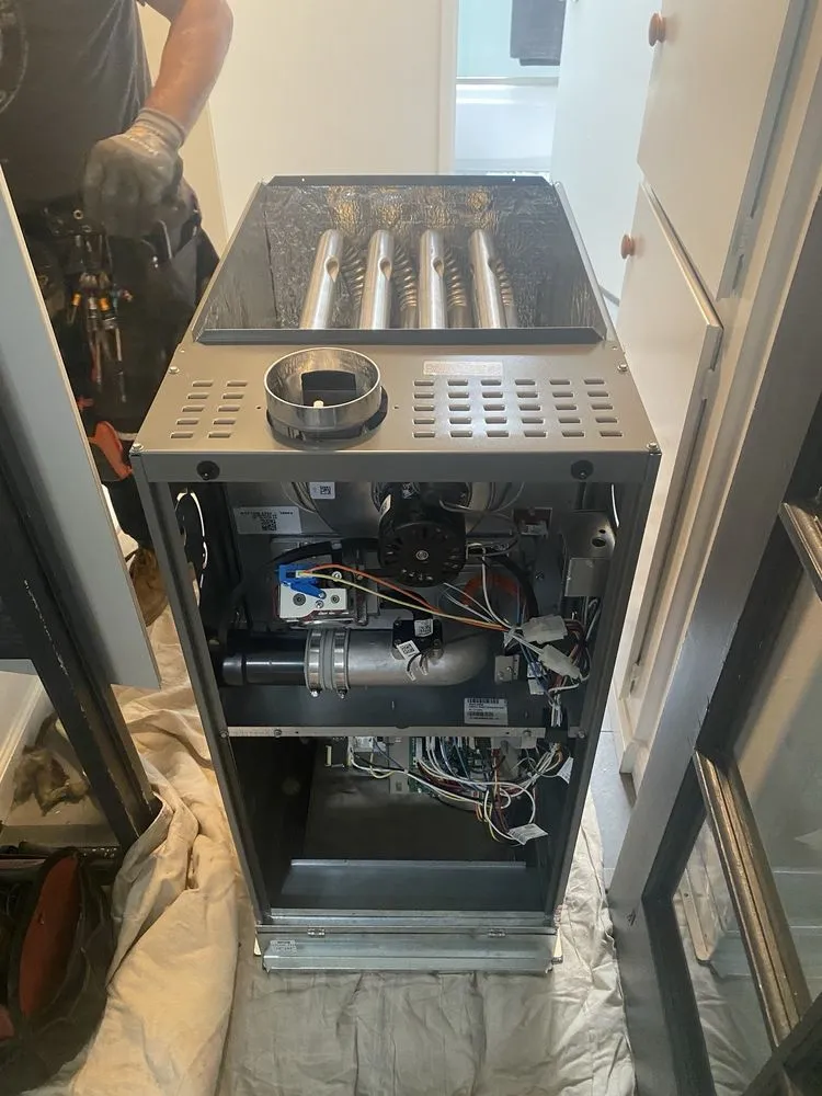 Slide of Castros AC Service