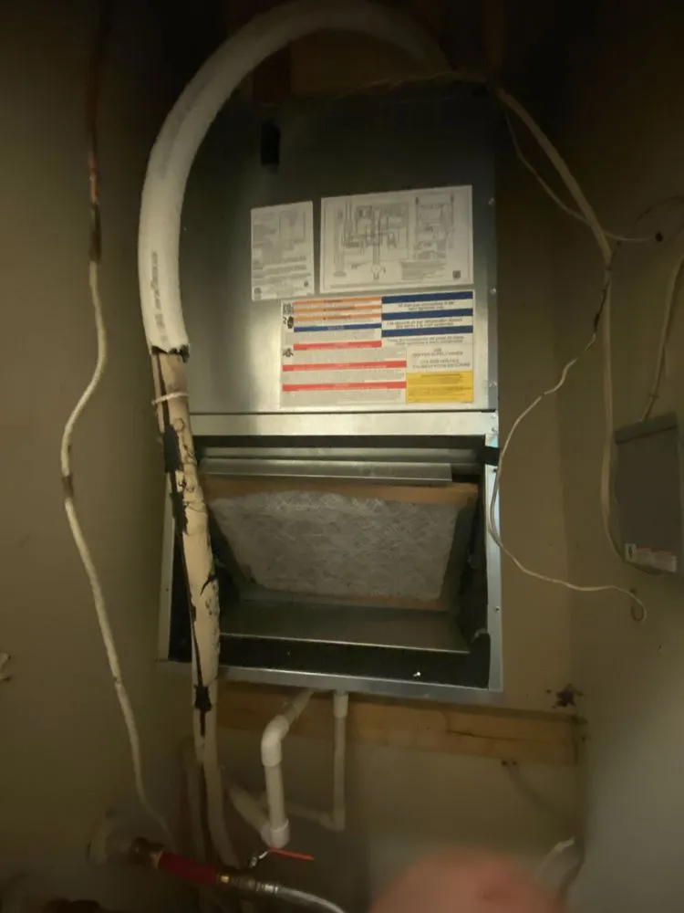 Slide of Cejas Cooling & Construction