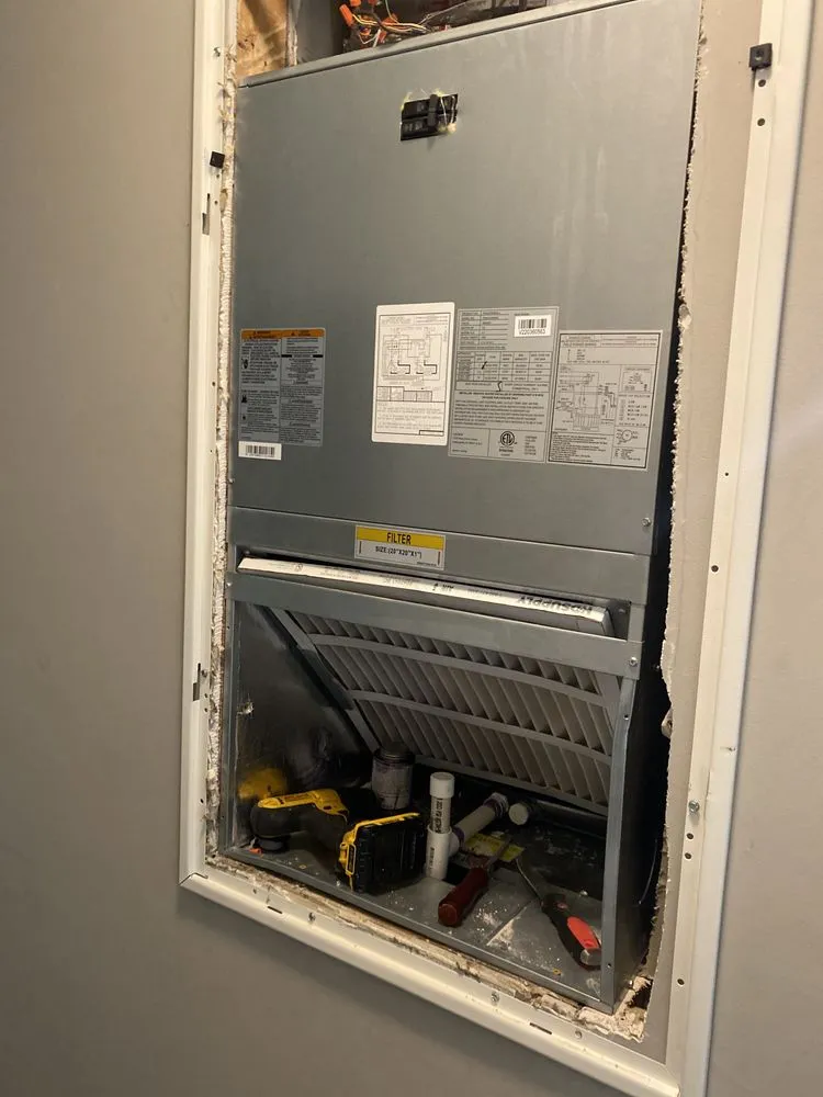 Slide of Cejas Cooling & Construction