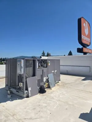 Central Mechanical Logo