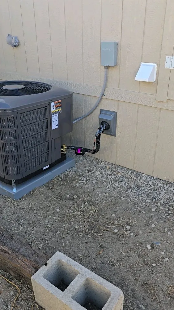 Slide of Cesar’s Heating & Air Conditioning