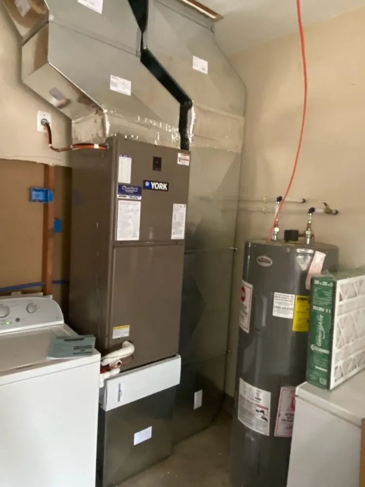 Slide of Charlie's Air Conditioning & Heating