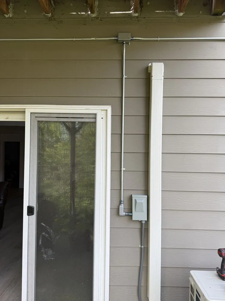 Slide of Charlie's Heating, Cooling & Electrical