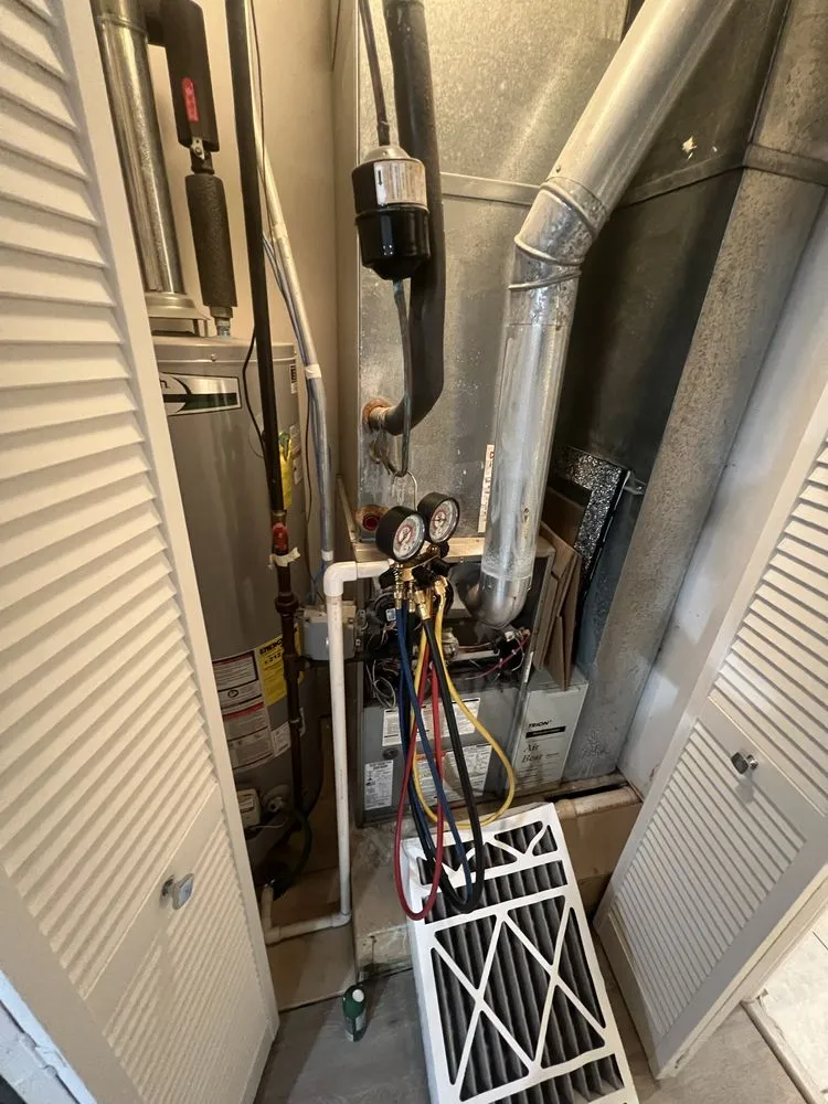 Slide of Chicago Heating & Cooling