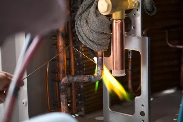 Chill Air Conditioning & Heating Logo