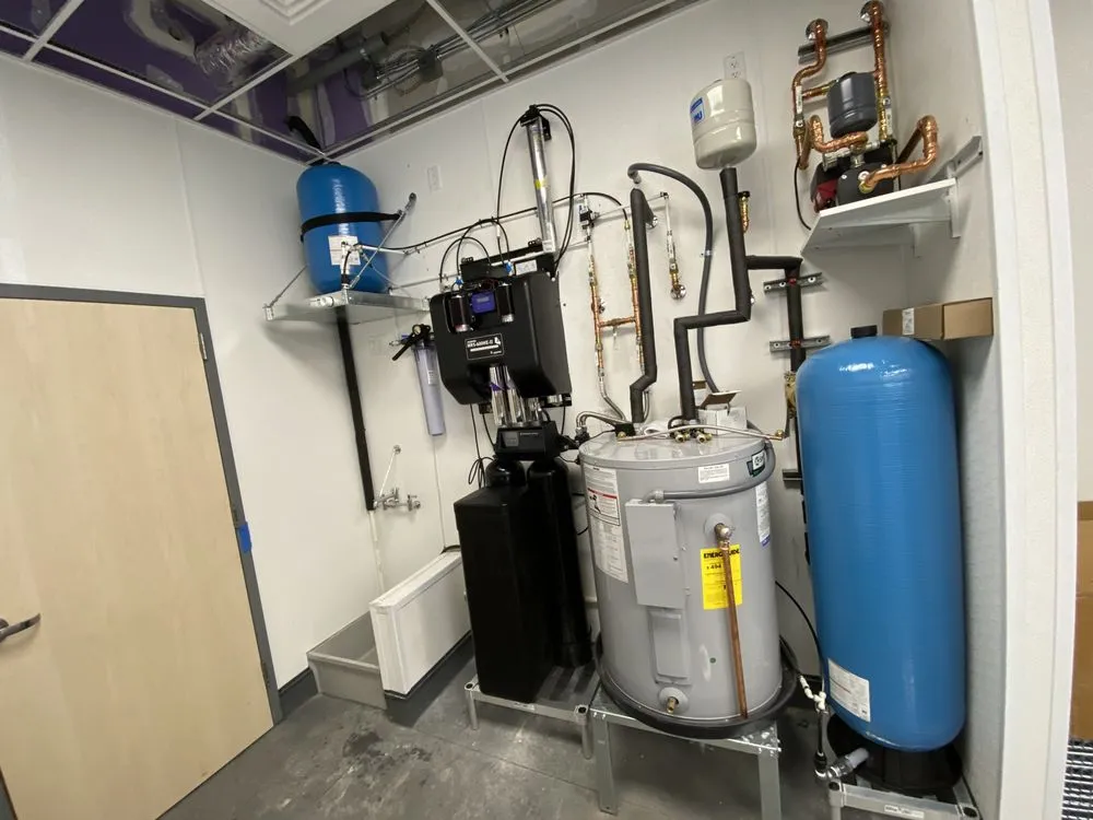 Emergency heating and cooling service experts serving St. Petersburg, FL - Chill Man Water & Air