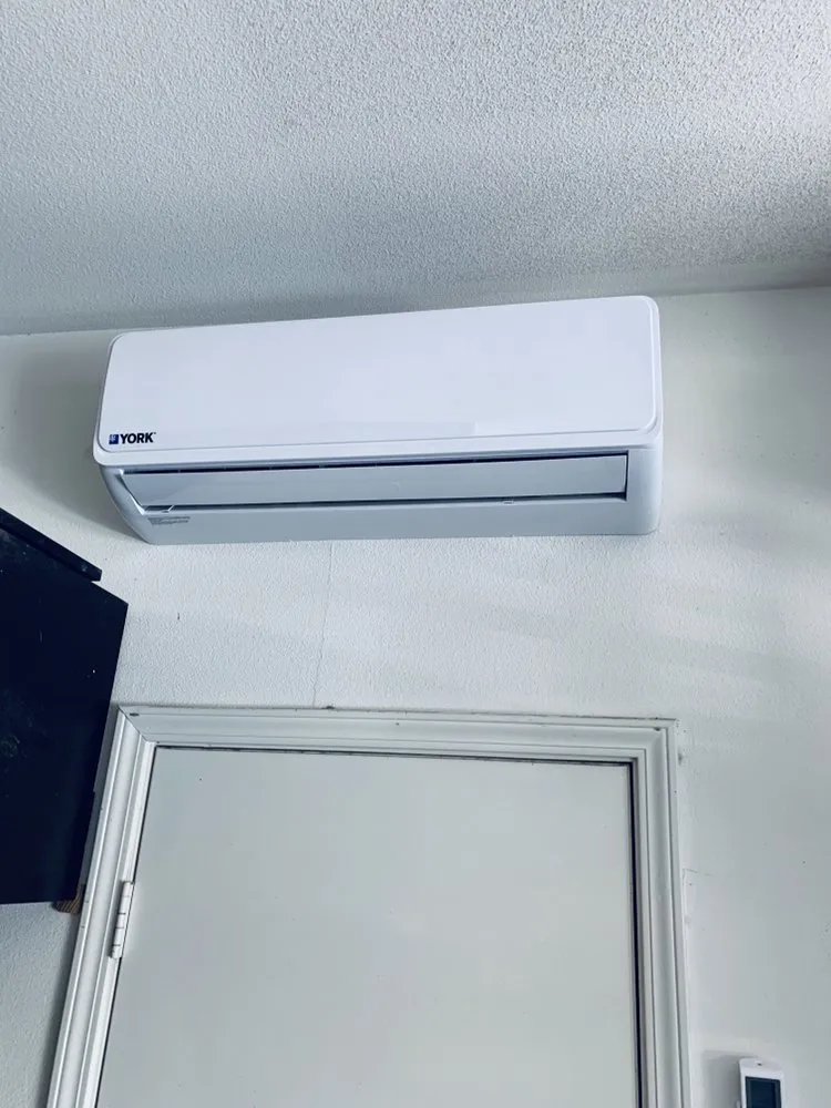 Slide of Chills Air Conditioning and Heating