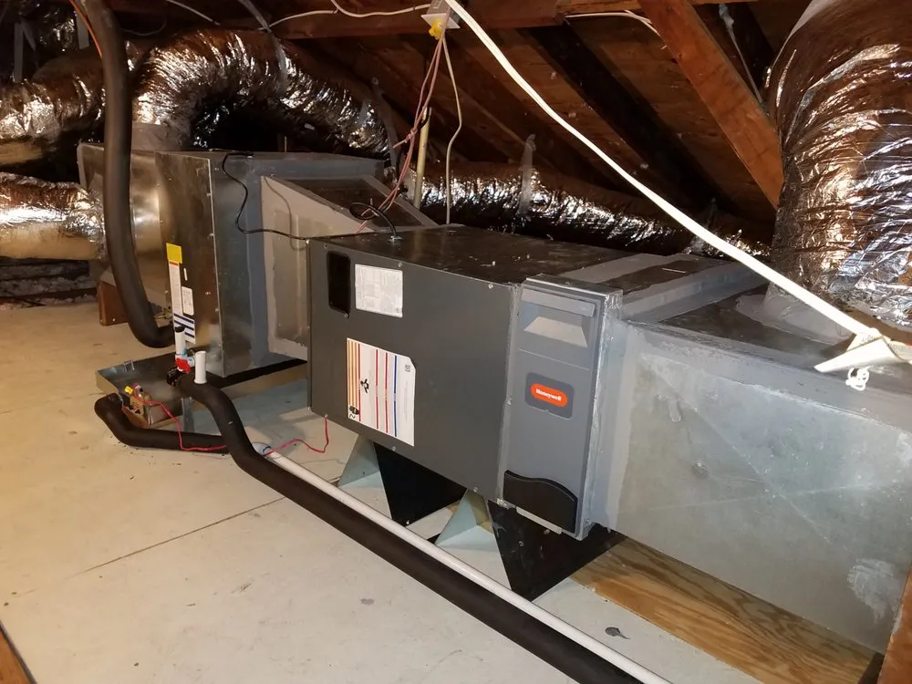 Slide of Chilly Breeze Air Conditioning and Heating