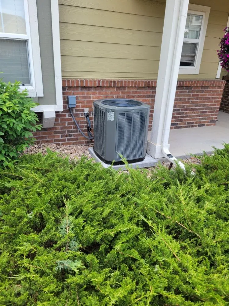 Slide of Chinook Heating and Air