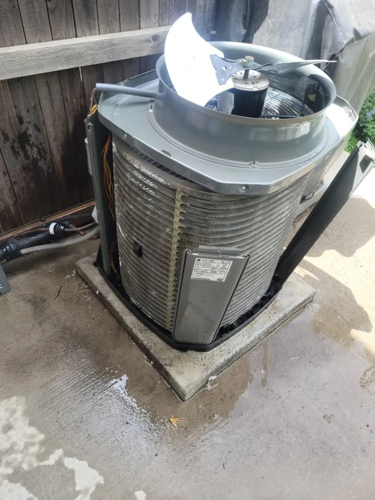 Slide of Chinook Heating and Air