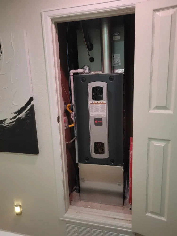 Slide of Chinook Heating and Air