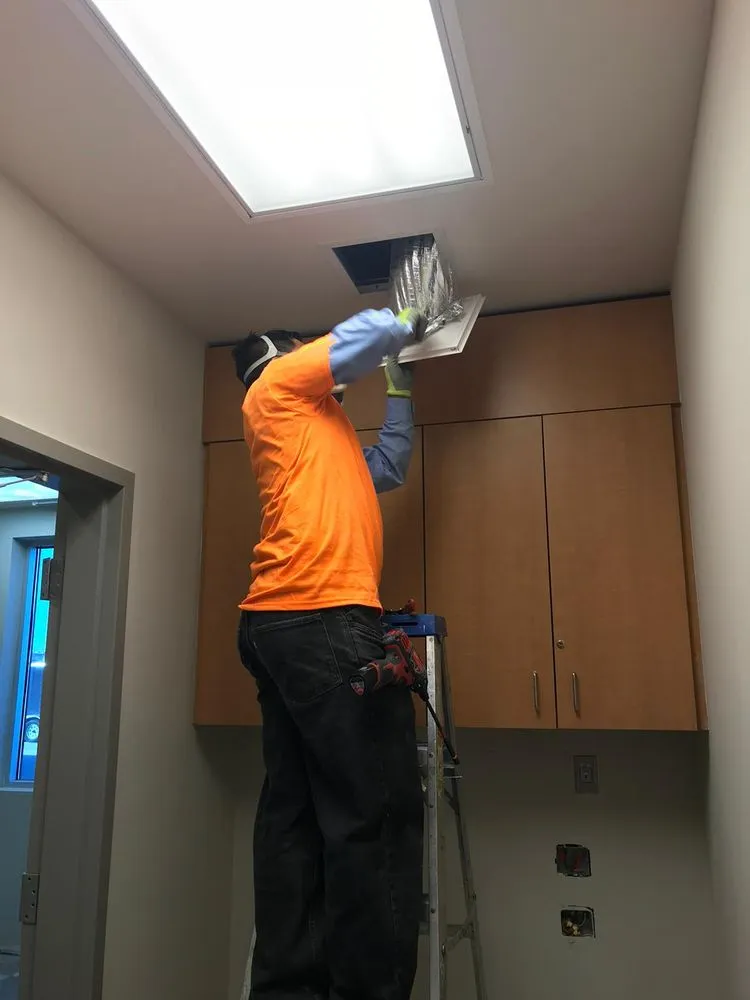 Slide of Christopher AirDuct Services