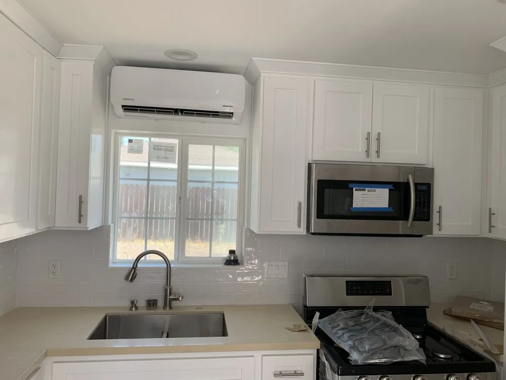 Slide of Chuy’s Mini Splits