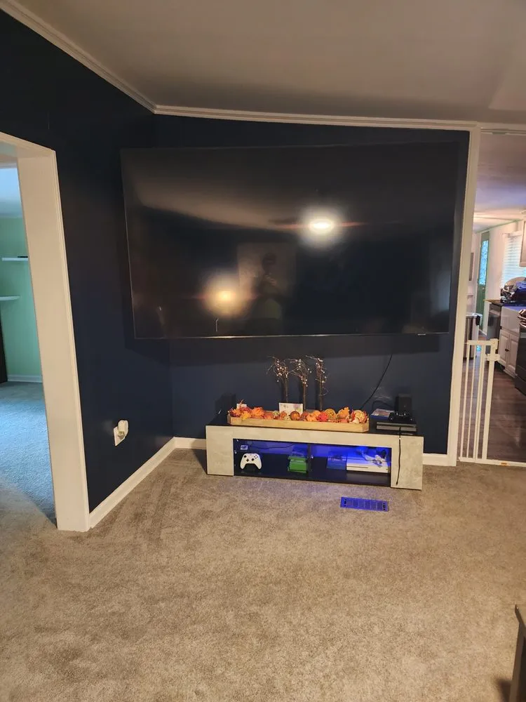 Slide of Claras Handymans services