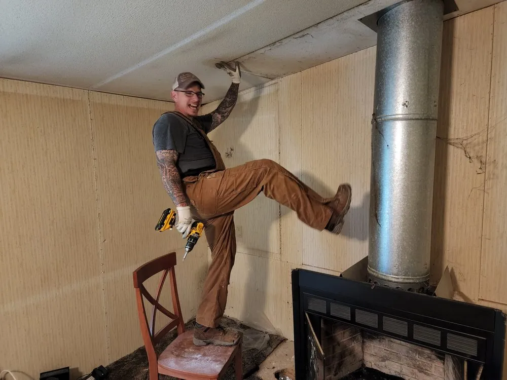 Slide of Claras Handymans services