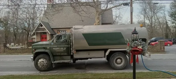 Clayton Discount Fuel Logo