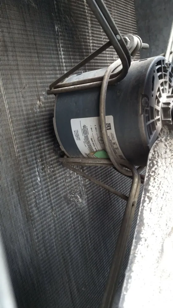 Slide of Clean Commercial Solutions