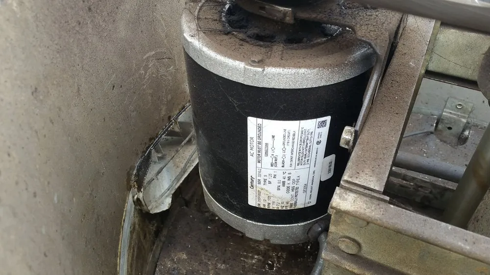 Slide of Clean Commercial Solutions