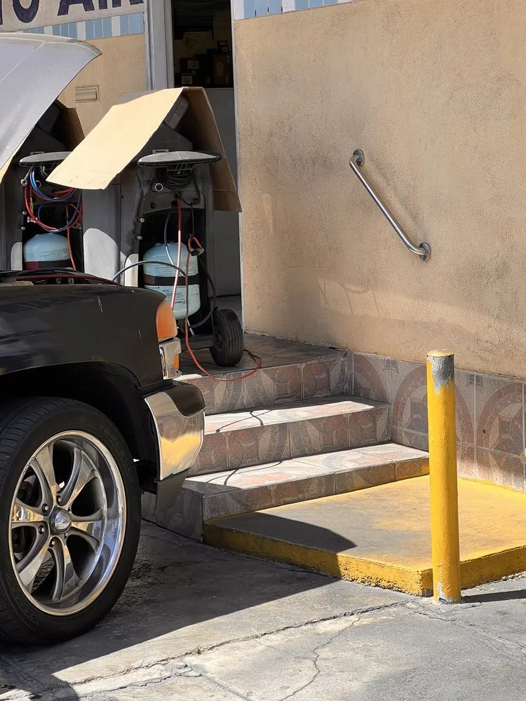 Slide of Climas Air Conditioner Service