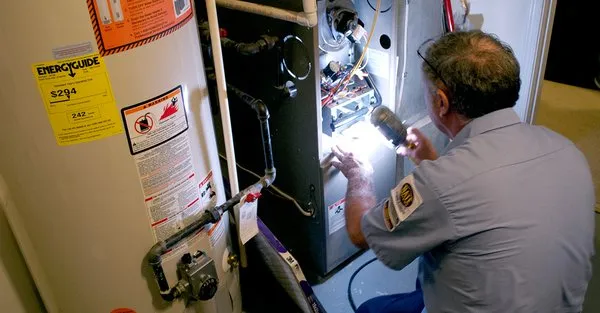 Climate Heating & Cooling Logo