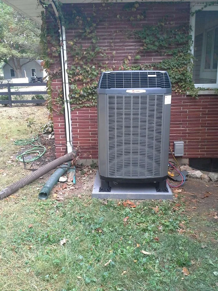 Slide of Cloverleaf Mechanical