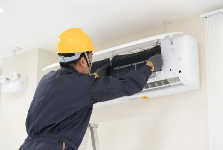 Slide of CM Charlotte