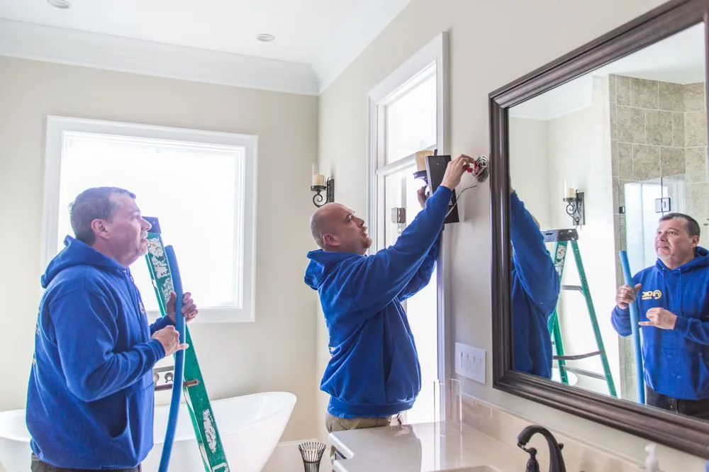 Slide of CMC Service Experts