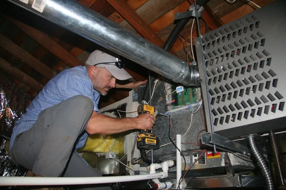 Slide of CMi Heating & Air Conditioning