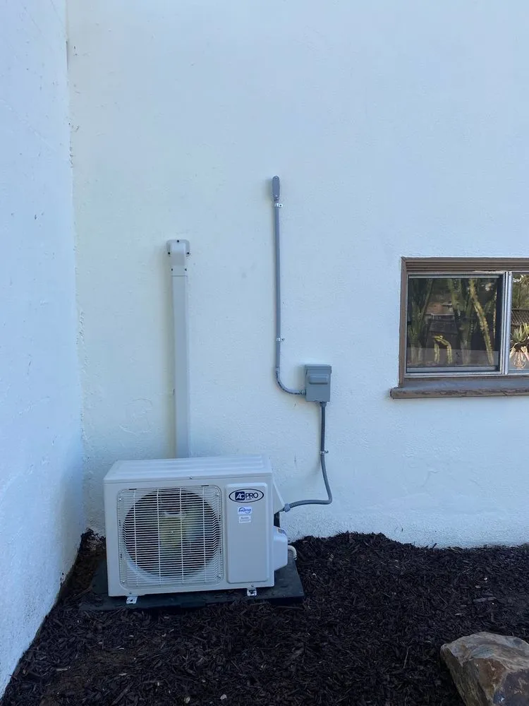 Slide of Coastal Breeze Heating & Air Condtioning