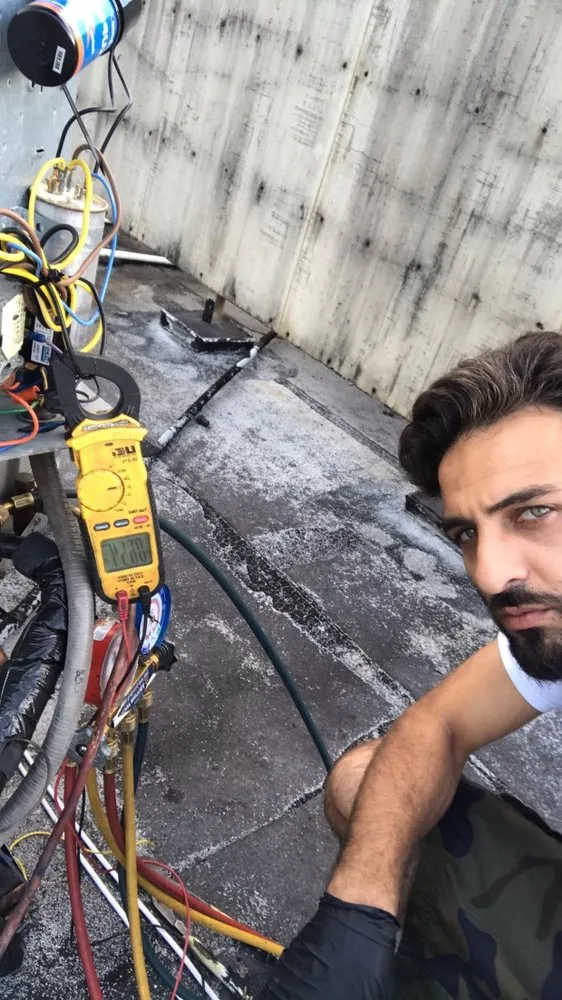 Slide of Cold Hunters