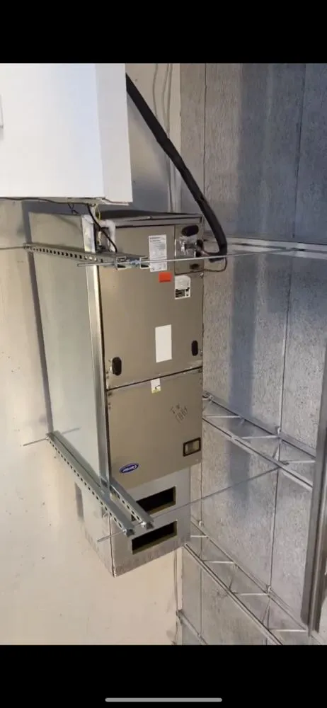 Slide of Cold Hunters