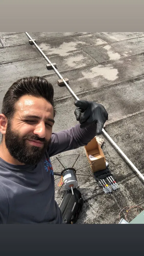 Slide of Cold Hunters