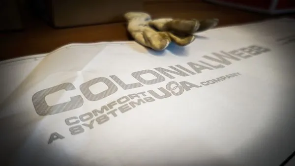 ColonialWebb Contractors Logo