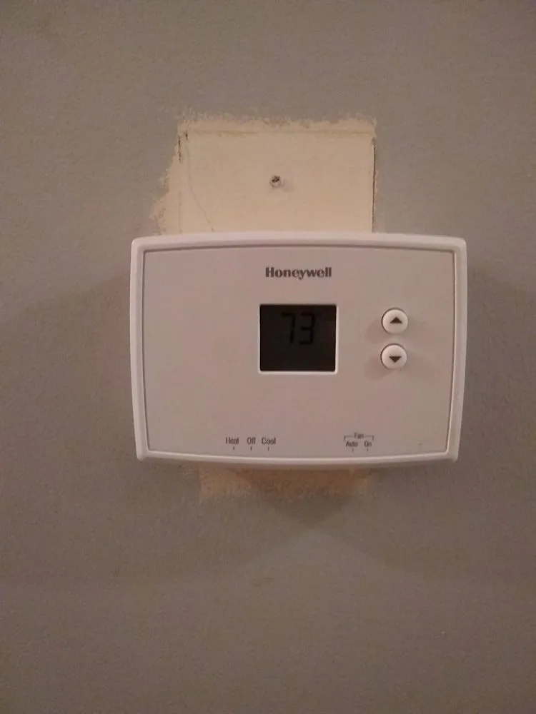 Slide of Combs Heating and Air