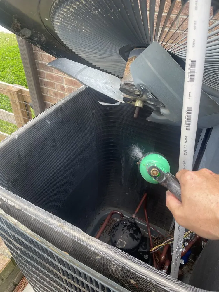 Slide of Comfort 911 Heating and Air Conditioning