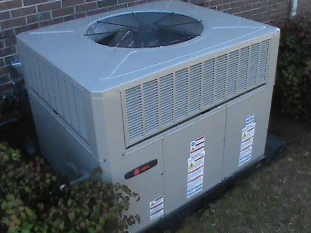 Slide of Comfort Climate Service