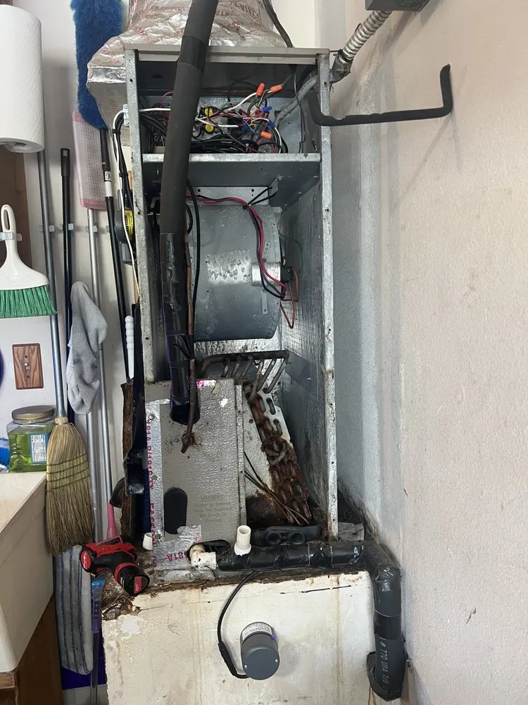 Slide of Comfort Experts