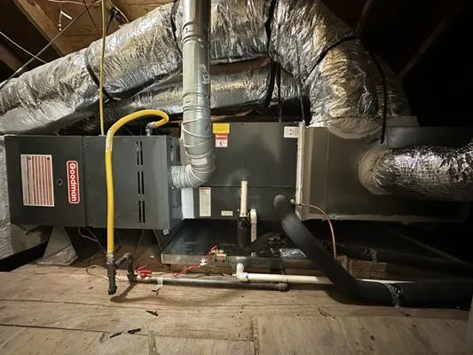 Comfort Maintenance Logo