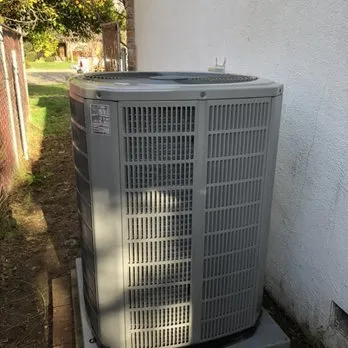 Slide of Comfort Nerds Heating & Air