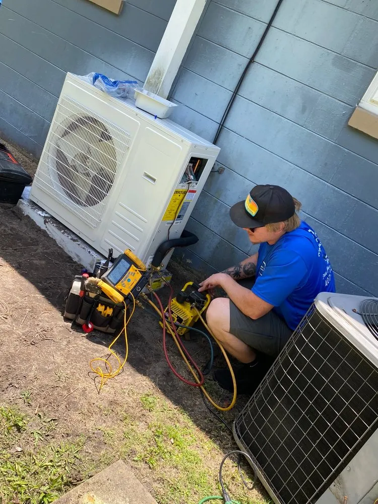 Slide of Comfort Pros Air & Heat